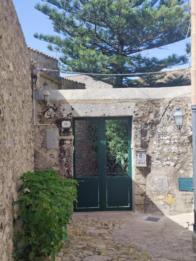 Appartement Cortile Via Sales 11 à Erice Extérieur photo